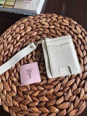 Ivory Andar Denner Leather Card Holder Wristlet